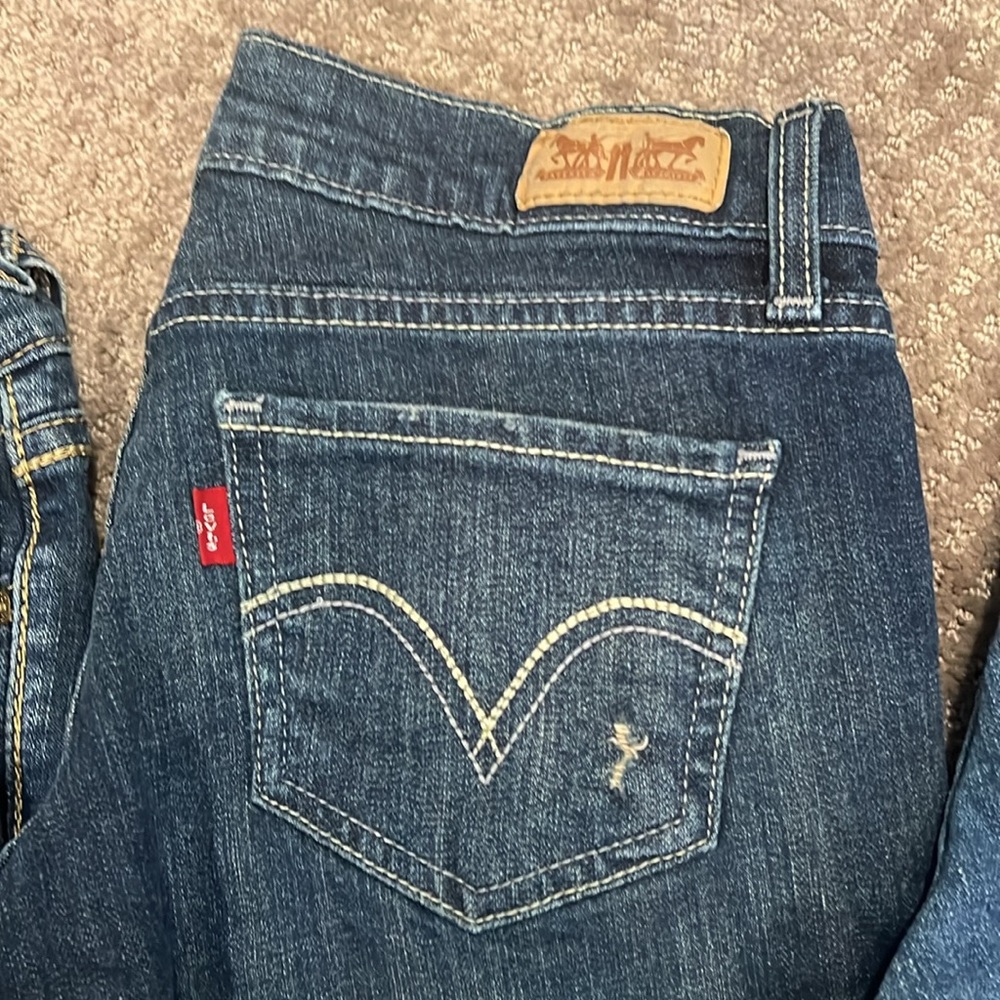 Levi 524 Bundle! - image 3